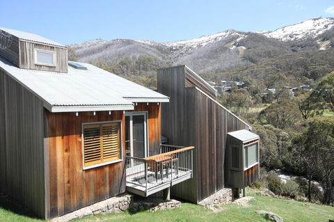 CHILL-OUT - Thredbo - Sunshine Coast Tourism 2