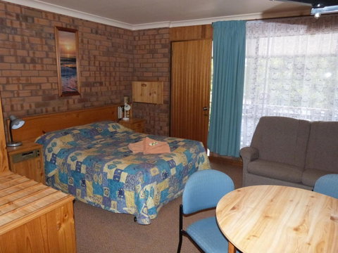 Wintersun Motel - Sunshine Coast Tourism 26