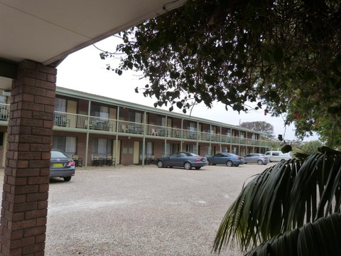 Wintersun Motel - Sunshine Coast Tourism 20