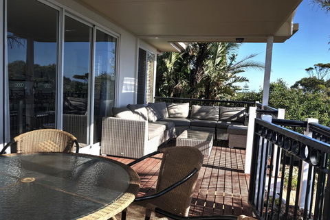 The Whitehouse - Sunshine Coast Tourism 4