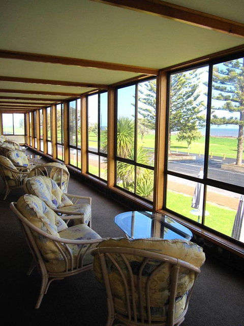 Lacepede Bay Motel - Sunshine Coast Tourism 6