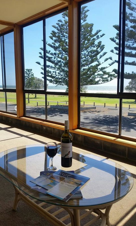 Lacepede Bay Motel - Sunshine Coast Tourism 7