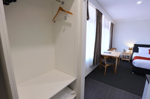 Robe Central Motel - Holiday Sunshine Coast 35