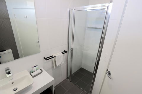 Robe Central Motel - Holiday Sunshine Coast 37