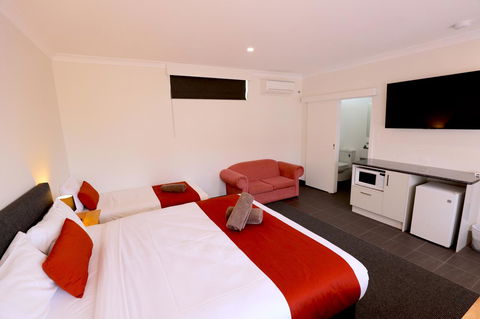 Robe Central Motel - Holiday Sunshine Coast 1
