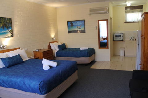 Robe Central Motel - Holiday Sunshine Coast 34