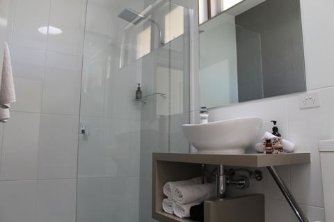 Robe Central Motel - Holiday Sunshine Coast 4