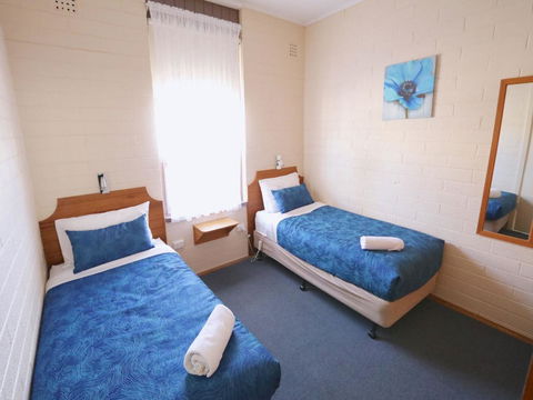 Robe Central Motel - Holiday Sunshine Coast 23