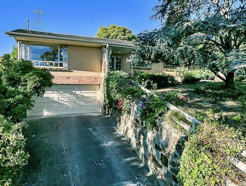 Stunning House With Beautiful Entertainment Area!! - Sunshine Coast Tourism 18