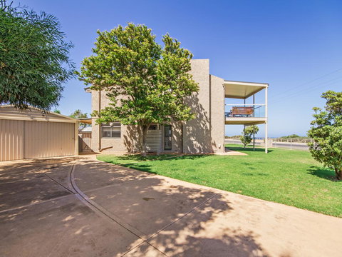 Pearl By The Sea - Sunshine Coast Tourism 12