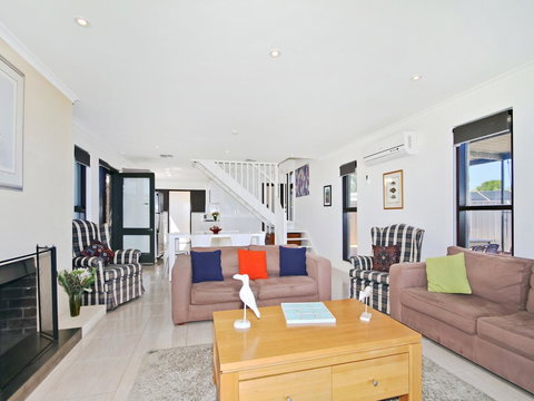 Pearl By The Sea - Sunshine Coast Tourism 5