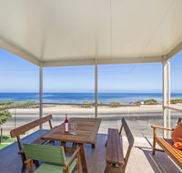 Pearl by the Sea - Holiday Sunshine Coast