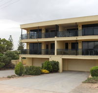 The Lighthouse - Beachfront Accommodation - Holiday Sunshine Coast