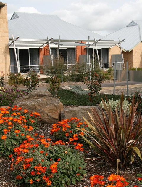 Strath Motel - Sunshine Coast Tourism 6