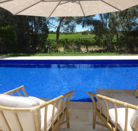 Amande Bed and Breakfast - Sunshine Coast Tourism