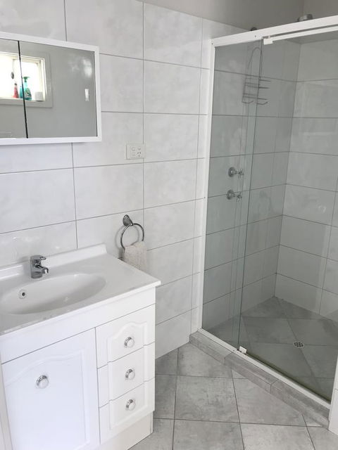 Beachside & Jetty View Apartment 6 - Captain\'s Apt - Holiday Sunshine Coast 21