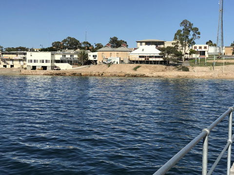 Beachside & Jetty View Apartment 6 - Captain\'s Apt - Holiday Sunshine Coast 39