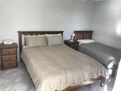 Beachside & Jetty View Apartment 6 - Captain\'s Apt - Holiday Sunshine Coast 25