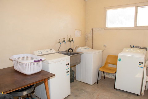 Kimba Units - Sunshine Coast Tourism 1