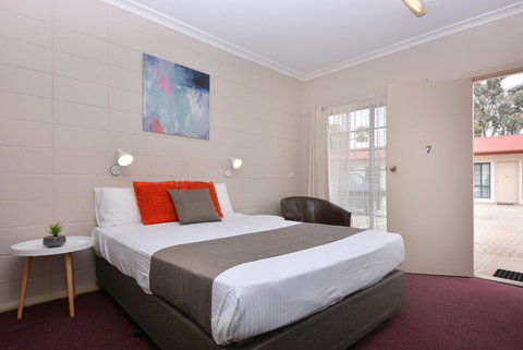 Motel Poinsettia - Sunshine Coast Tourism 29