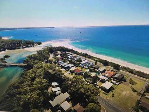 Arena Blanca Holiday Home - Holiday Sunshine Coast 0