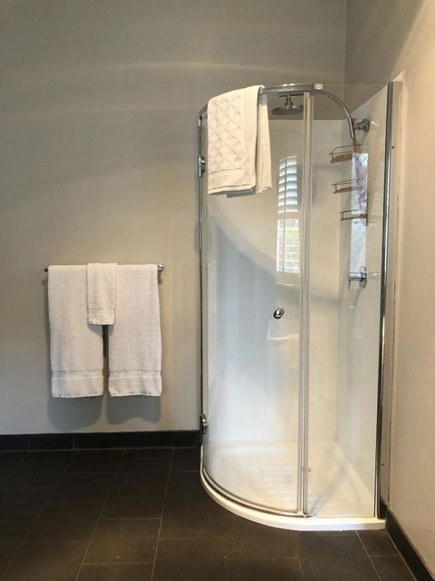 Belmore Cottage - Sunshine Coast Tourism 12