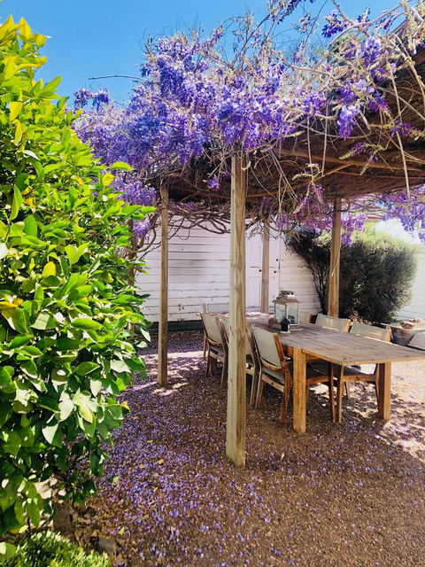 Belmore Cottage - Sunshine Coast Tourism 9