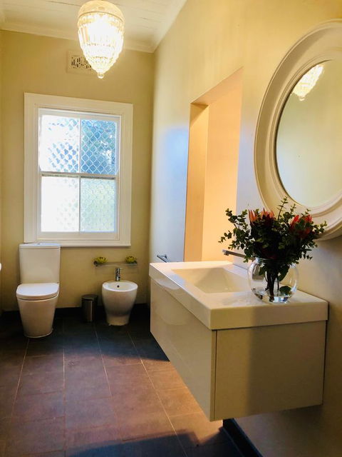 Belmore Cottage - Sunshine Coast Tourism 13