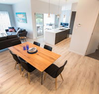 Wellington Lake Retreat - Holiday Sunshine Coast
