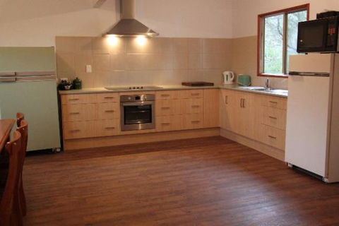 LAS ARENAS - The Sands - BEACH HOUSE - Sunshine Coast Tourism 2