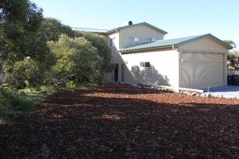 LAS ARENAS - The Sands - BEACH HOUSE - Sunshine Coast Tourism 7