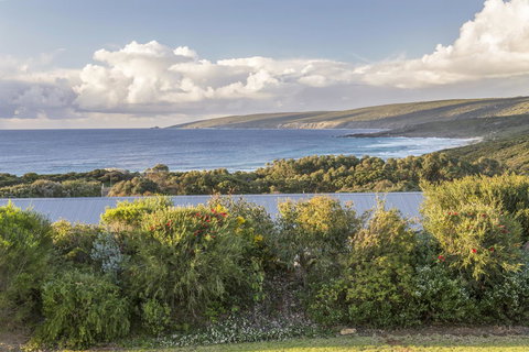 Chandlers Smiths Beach Villas - Holiday Sunshine Coast 16