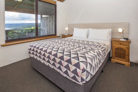 Chandlers Smiths Beach Villas - Holiday Sunshine Coast 5