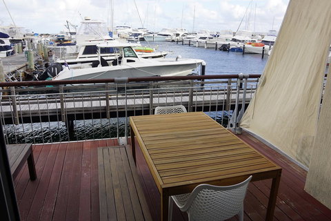 Oceanside 23 - Sunshine Coast Tourism 20