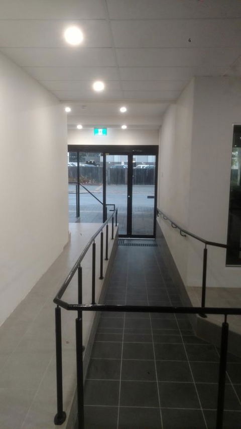 Perth City Backpackers Hostel - Note - Valid Passport Required To Check In - Sunshine Coast Tourism 20