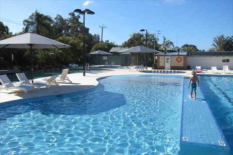 Karrinyup Waters Resort - Sunshine Coast Tourism 1