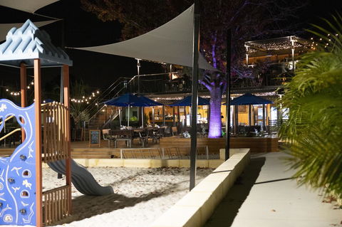 Karrinyup Waters Resort - Sunshine Coast Tourism 13