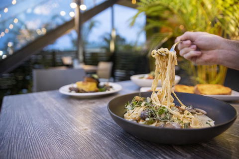 Karrinyup Waters Resort - Sunshine Coast Tourism 7