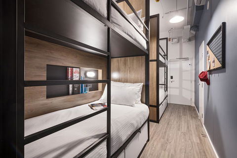 Hostel G Perth - Sunshine Coast Tourism 2