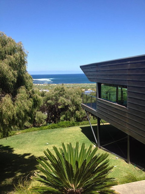 The Roozen Residence - Sunshine Coast Tourism 3