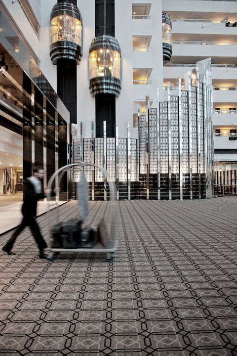 Crown Metropol Perth - Holiday Sunshine Coast 3