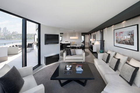 Crown Metropol Perth - Holiday Sunshine Coast 17