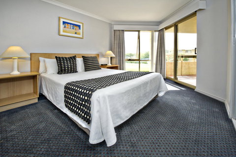 Abbey Beach Resort - Sunshine Coast Tourism 20
