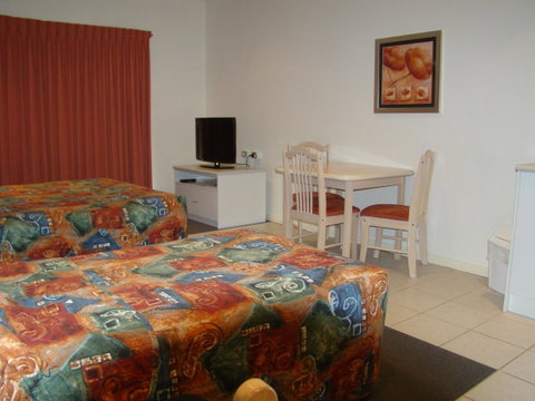 Dunsborough Central Motel - Sunshine Coast Tourism 19