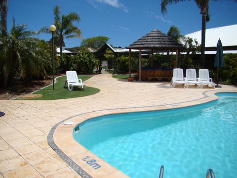 Dunsborough Central Motel - Sunshine Coast Tourism 0