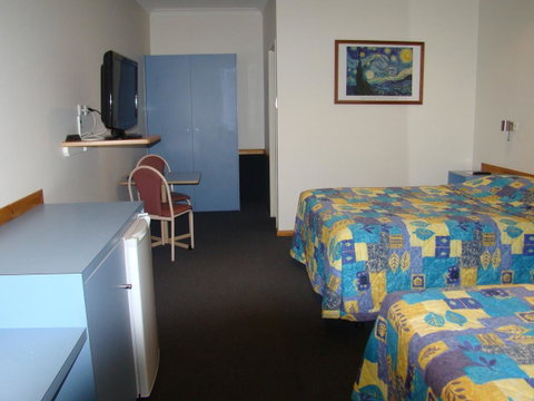 Dunsborough Central Motel - Sunshine Coast Tourism 26