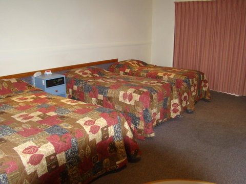 Dunsborough Central Motel - Sunshine Coast Tourism 23