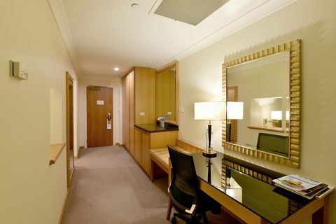 Duxton Hotel Perth - Holiday Sunshine Coast 11