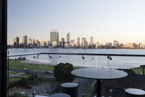 Quest South Perth Foreshore - Sunshine Coast Tourism 14