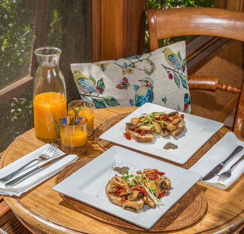 Chimes Spa Retreat - Sunshine Coast Tourism 24